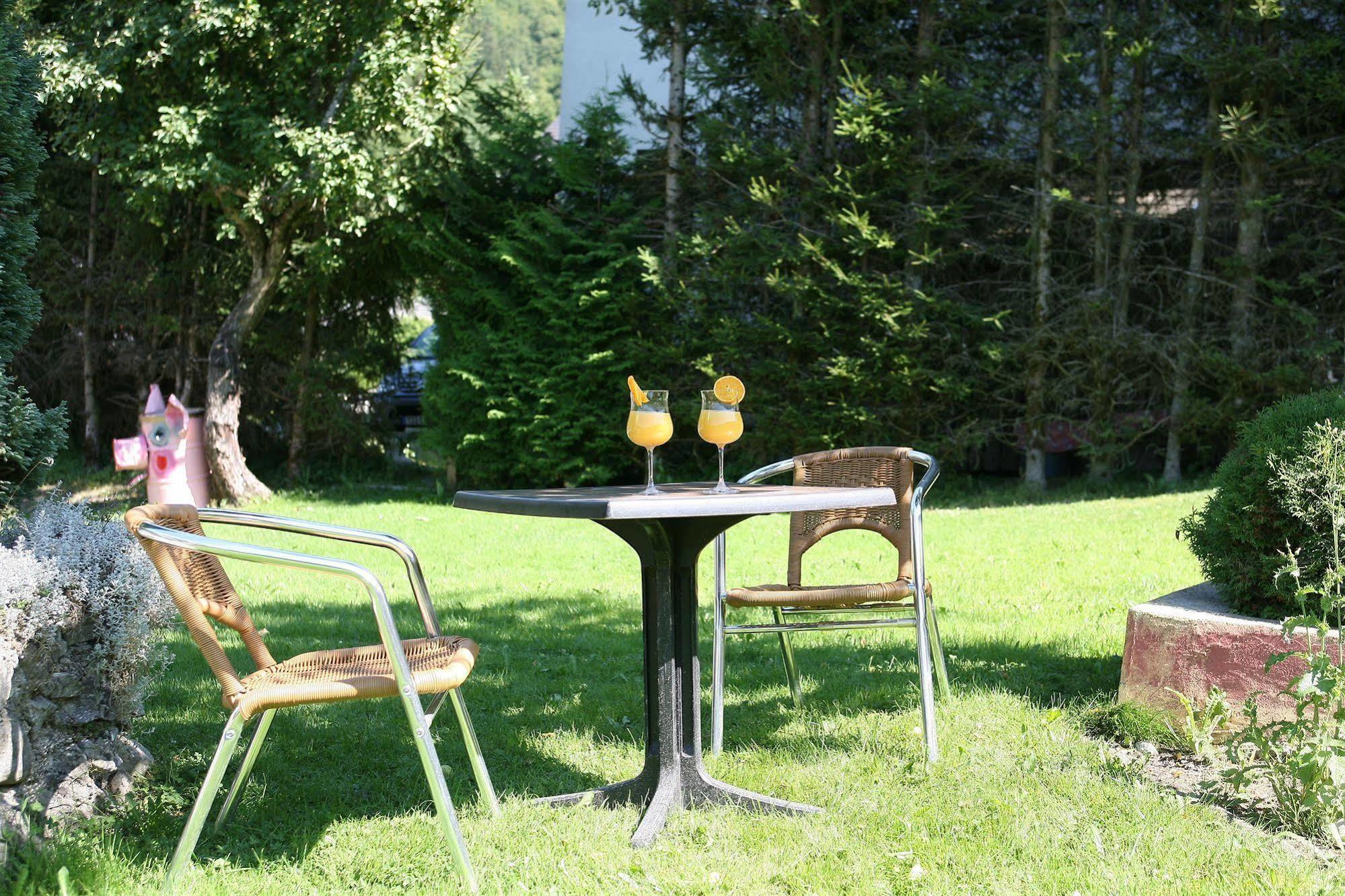 La Chaumiere Hotel